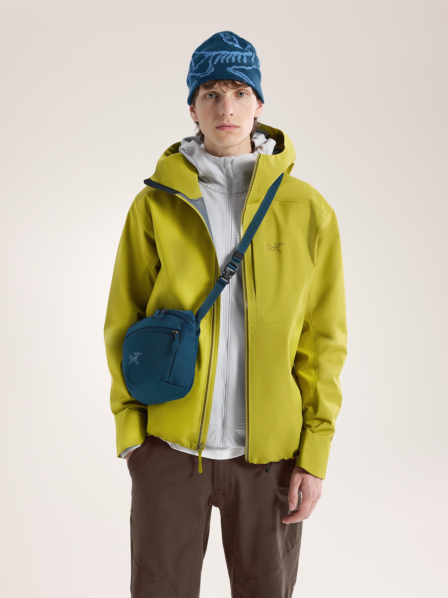 Arc'Teryx Mantis 2 Waistpack: Versatile Accessory for Travel