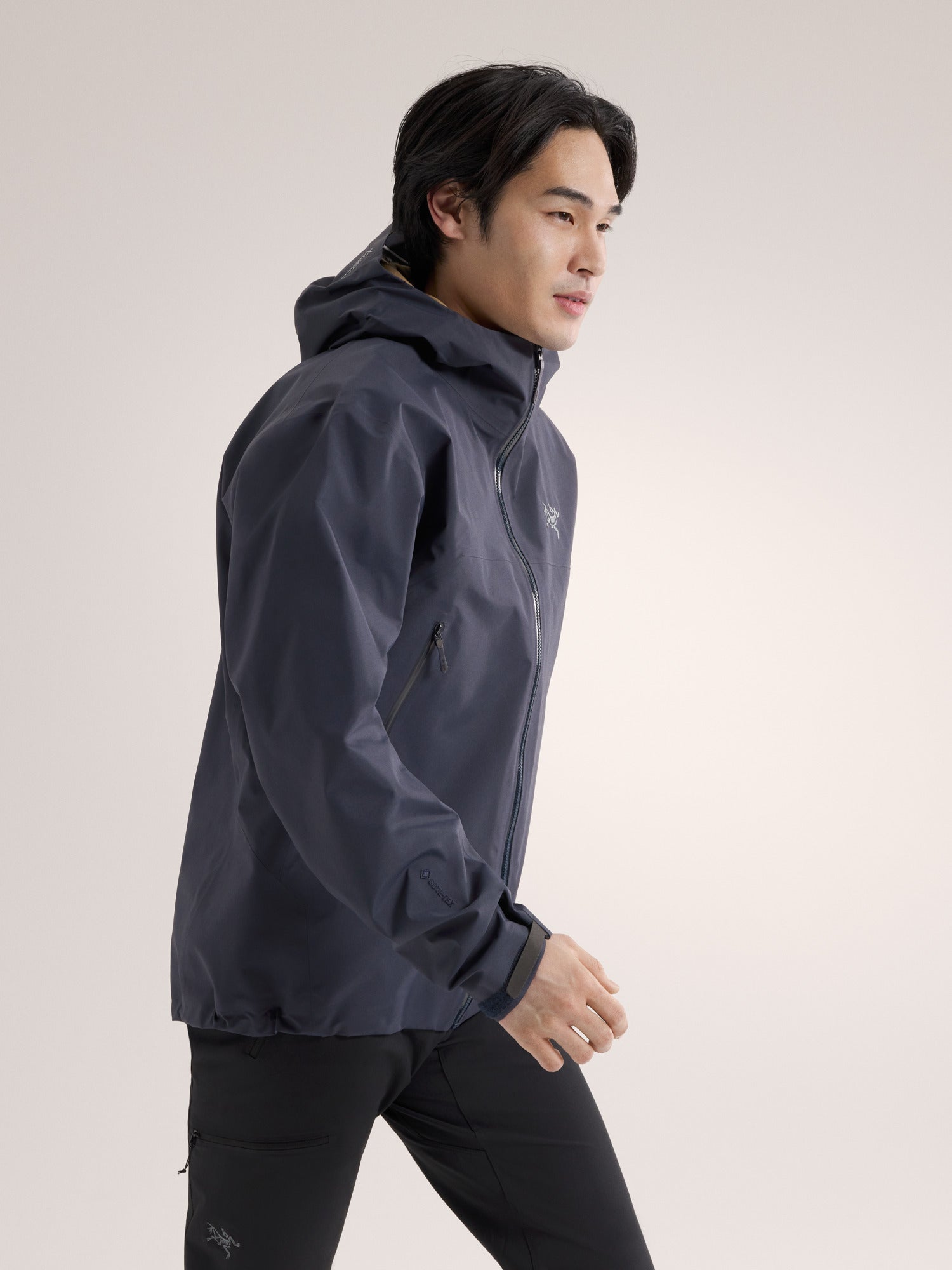 Arc'Teryx Beta Jacket for Men - Durable & Eco-friendly Outdoor
