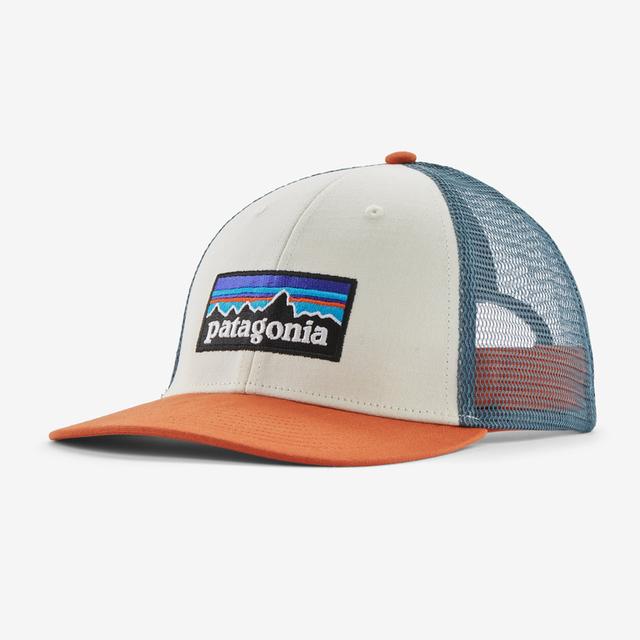 Patagonia P-6 Logo LoPro Trucker Hat White w/Redtail Rust